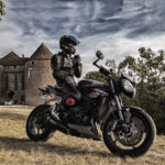 l'oeil de jo photographe macon solutré cluny bourg en bresse villefranche séance photo shooting moto homme chateau onyrique dramatique féérique (3)