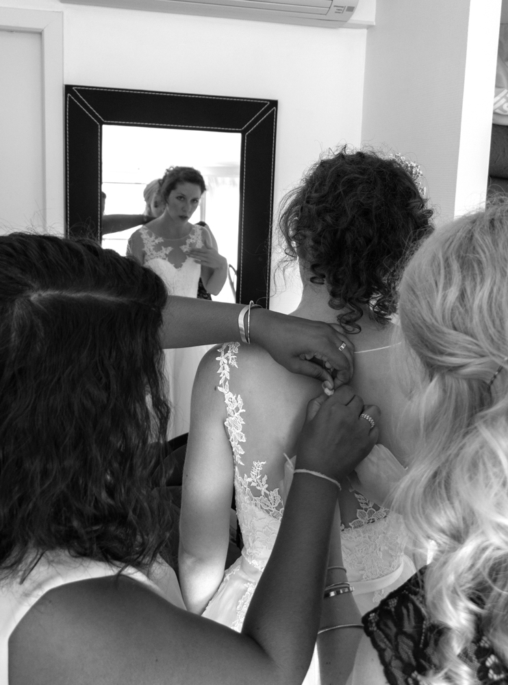 l'oeil de jo photographe macon solutré cluny bourg en bresse villefranche séance photo shooting mariage préparation bouquet robe témoins mariée (4) exp