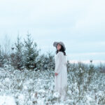 l'oeil de jo photographe solutré macon cluny belleville bourg en bresse séance photo shooting bohème neige boho robe (12) exp