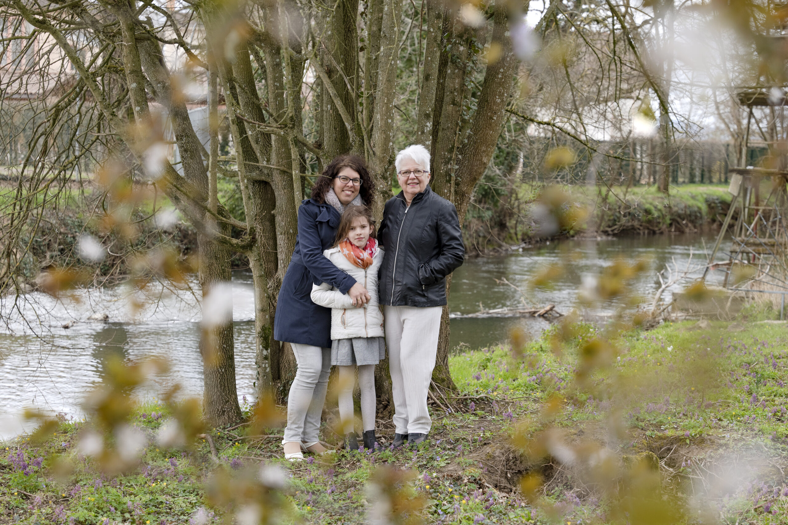 l'oeil de jo photographe solutré macon cluny belleville bourg en bresse séance photo shooting famille nature fun (11)
