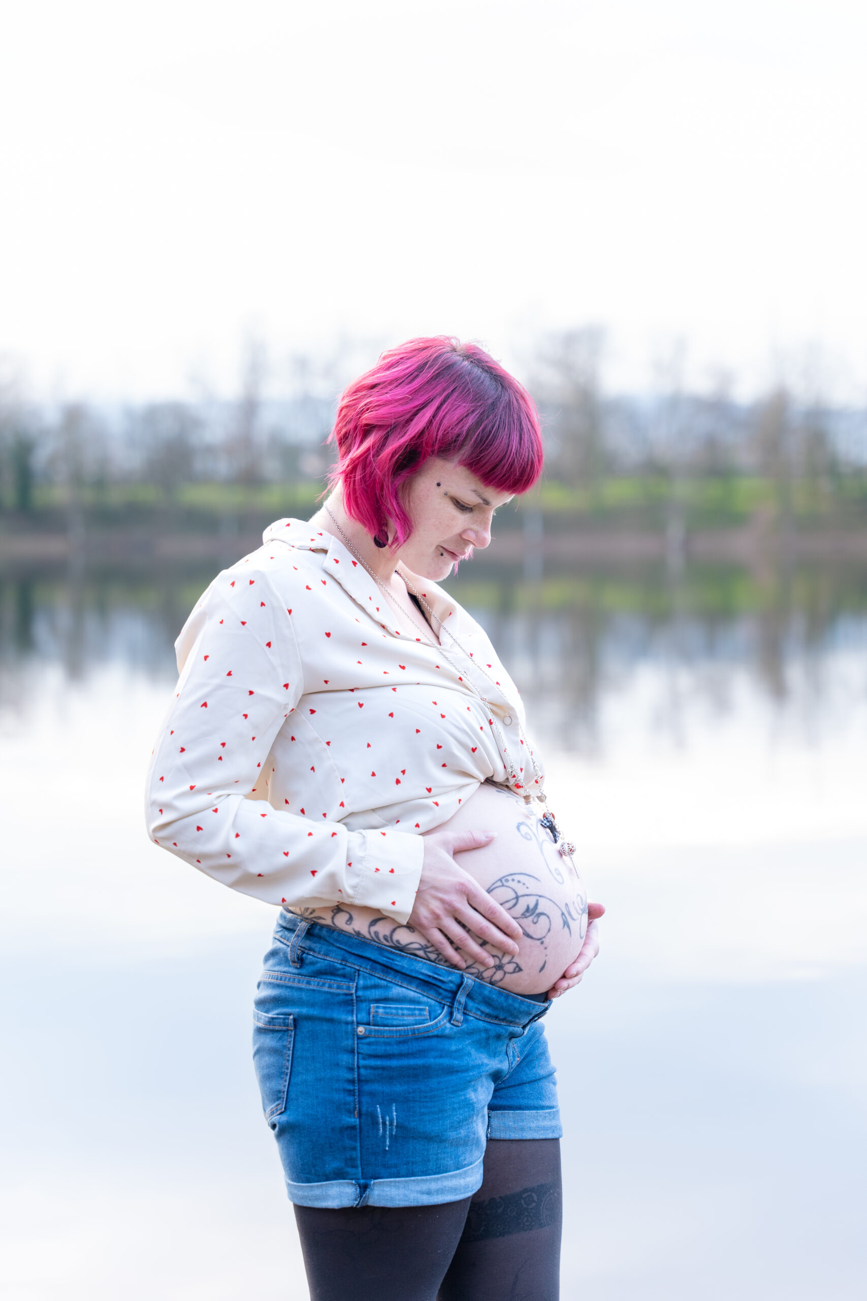 l'oeil de jo photographe solutré macon cluny belleville bourg en bresse séance photo shooting grossesse nature couple (7)