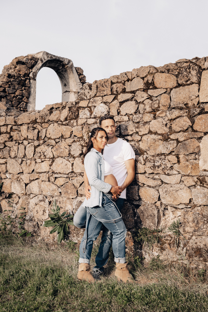 l'oeil de jo photographe solutré macon cluny villefranche bourg en bresse shooting séance photo bohème grossesse extérieur couple naissance (6) exp