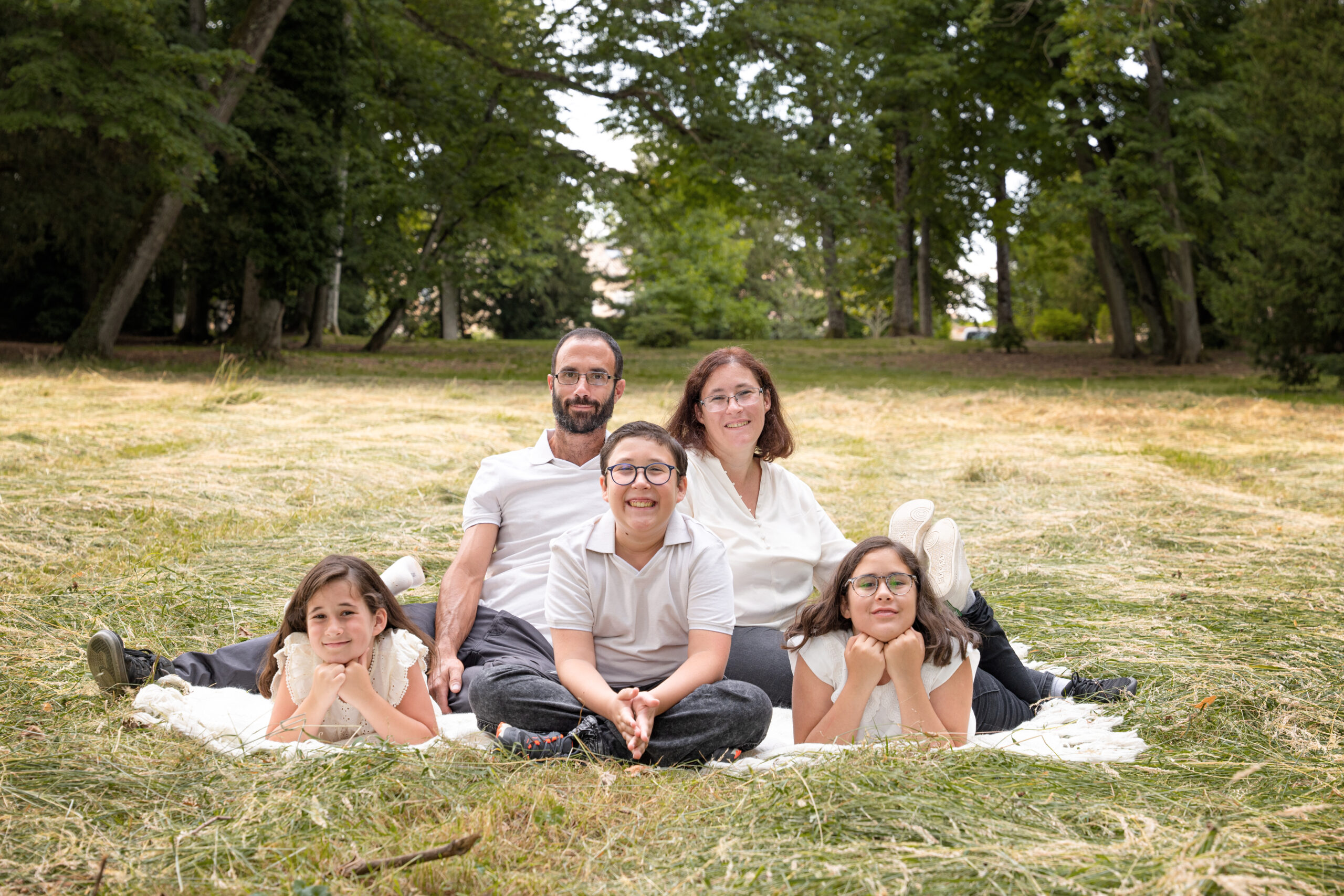 l'oeil de jo photographe solutré macon cluny villefranche bourg en bresse shooting séance photo extérieur famille naturelle (5)