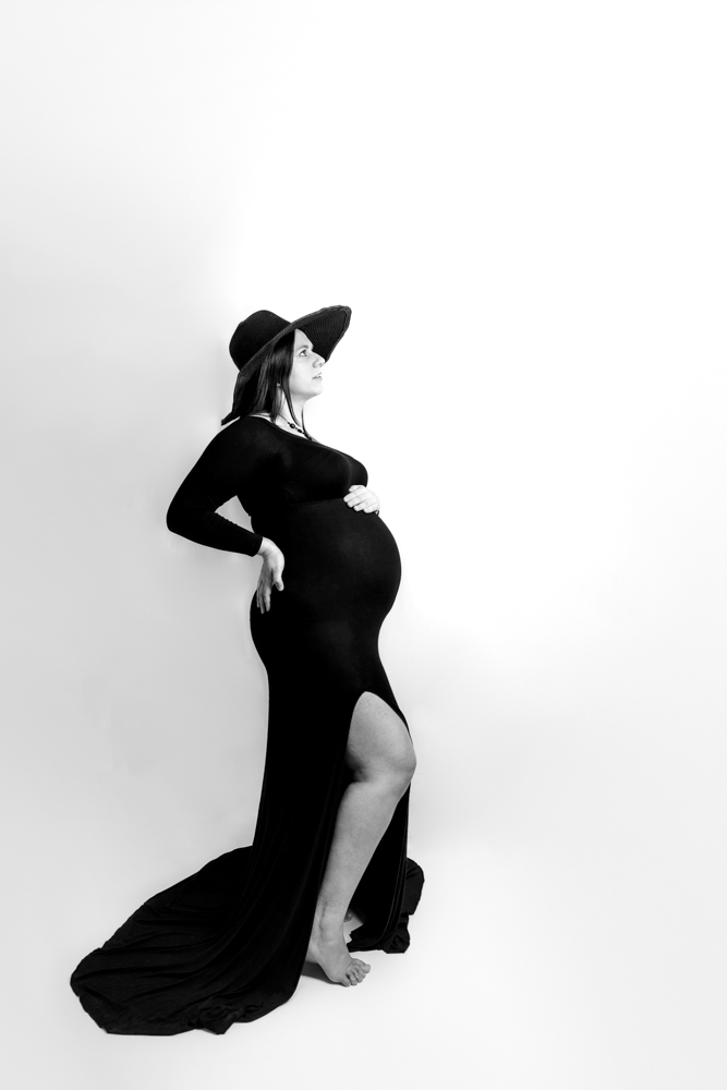 l'oeil de jo photographe solutré macon cluny villefranche bourg en bresse shooting séance photo grossesse studio maman nouveau né fond blanc (4) exp