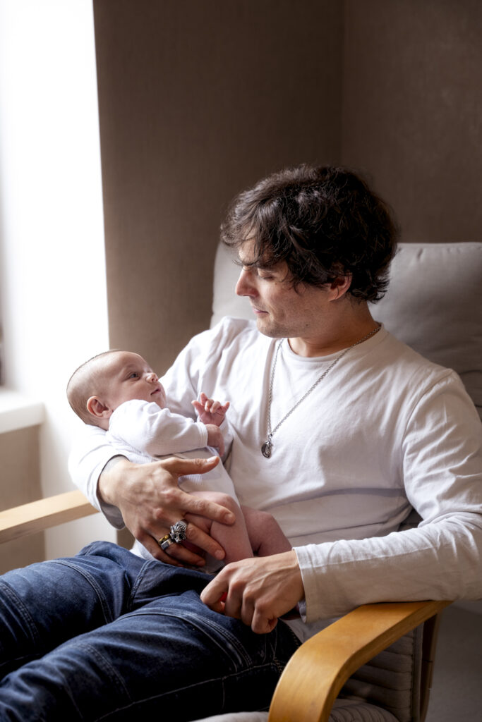 l'oeil de jo photographe macon solutré cluny bourg en bresse villefranche séance photo shooting domicile lifestyle naturel maison famille naissance (15) exp