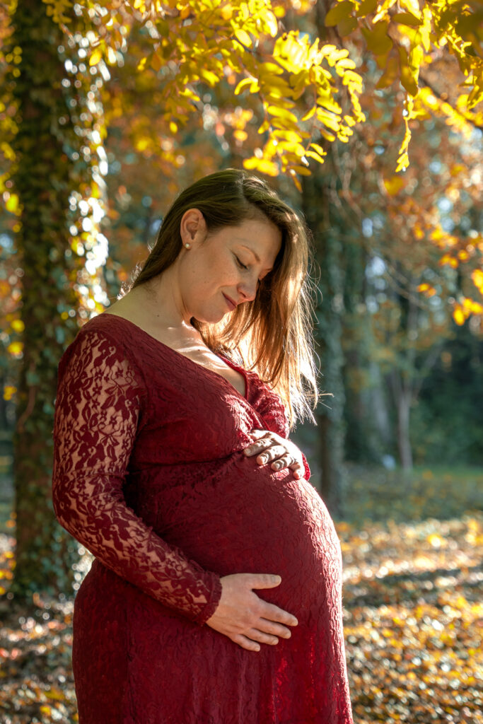 l'oeil de jo photographe Solutré macon cluny belleville bourg en bresse séance photo shooting automne nature grossesse portrait naturel couple bébé (6) exp