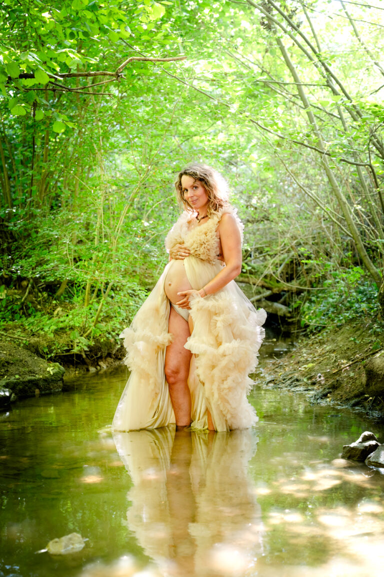 l'oeil de jo photographe macon solutré cluny belleville bourg en bresse grossesse princesse tulle nature (6)