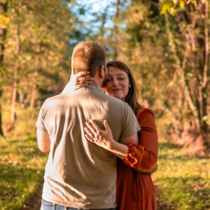 l'oeil de jo photographe Solutré macon cluny belleville bourg en bresse séance photo shooting automne nature grossesse portrait naturel couple bébé (11) exp