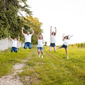 l'oeil de jo photographe solutré macon cluny belleville bourg en bresse séance photo shooting famille nature fun (4)
