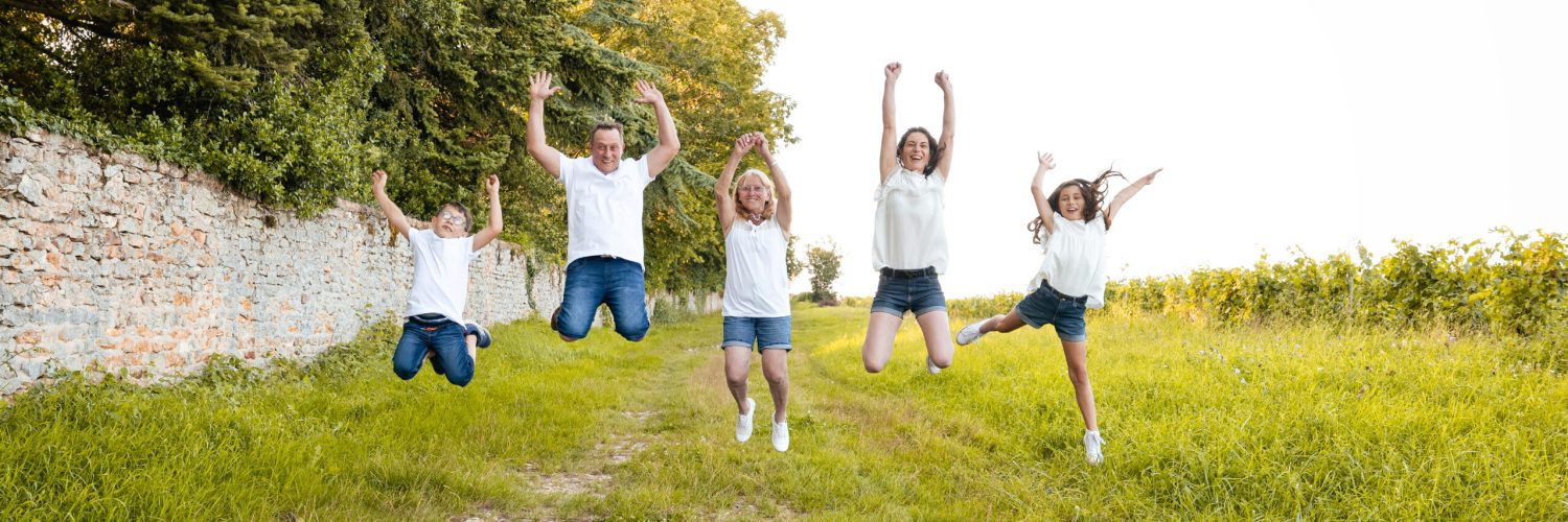 l'oeil de jo photographe solutré macon cluny belleville bourg en bresse séance photo shooting famille nature fun (4)