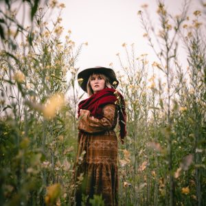 l'oeil de jo photographe solutré macon cluny villefranche bourg en bresse shooting séance photo bohème doux rock fun robe chapeau (8) exp